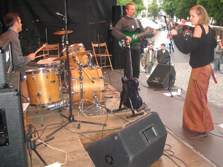 Hugh Featherstone and The Tone Poets onstage at Weltfest, Berlin